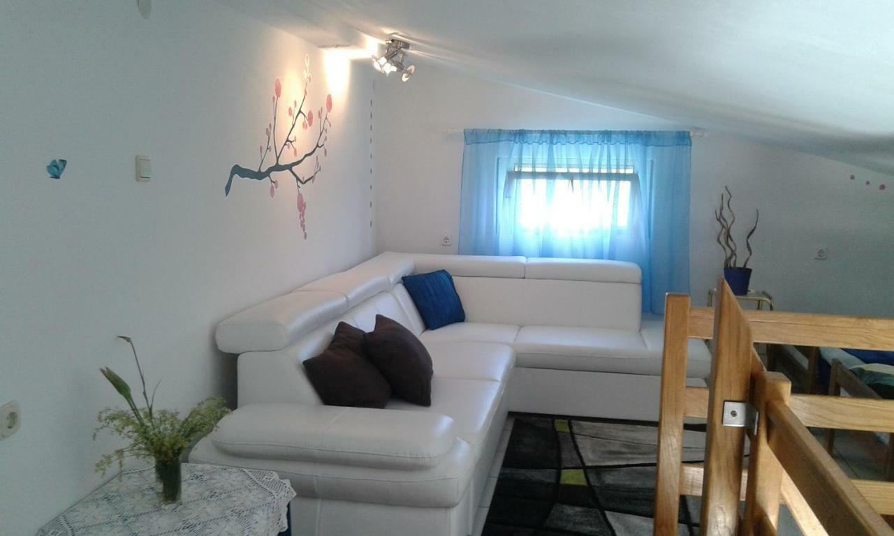 Apartmani Marija Starigrad Paklenica Exterior foto