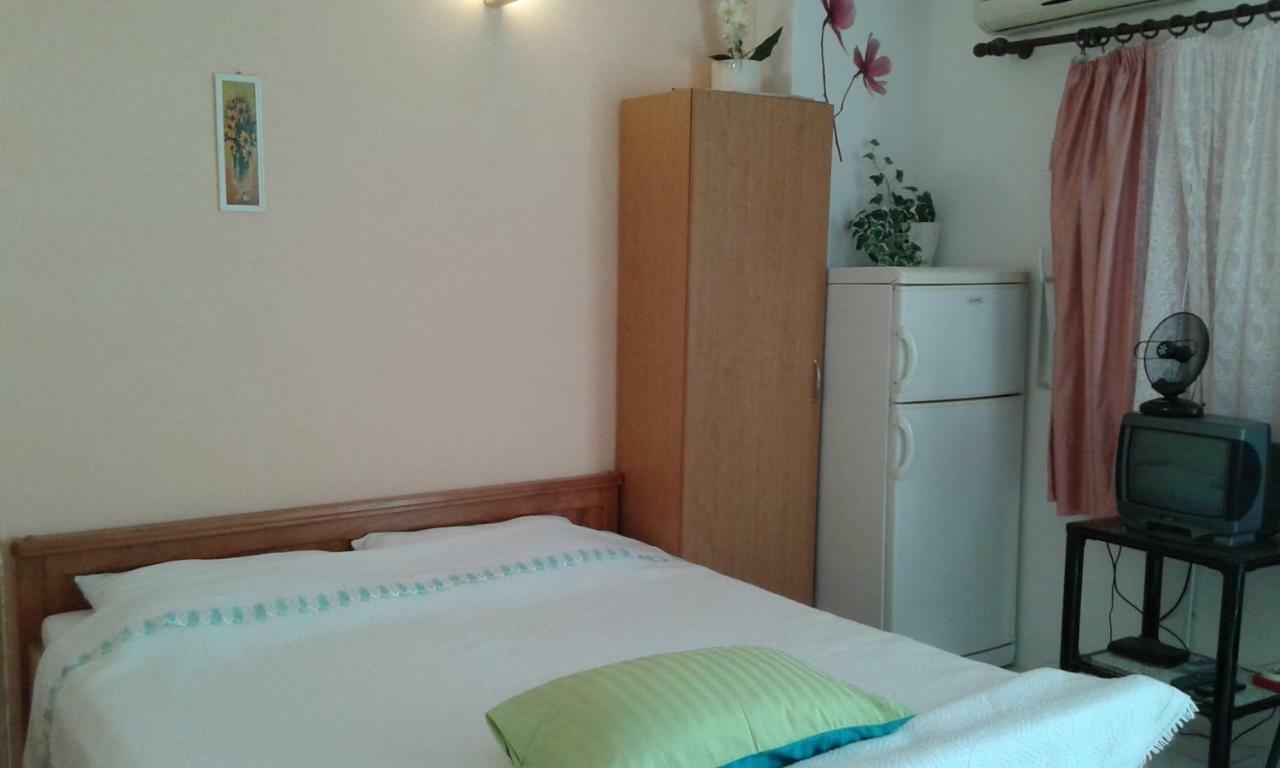Apartmani Marija Starigrad Paklenica Exterior foto