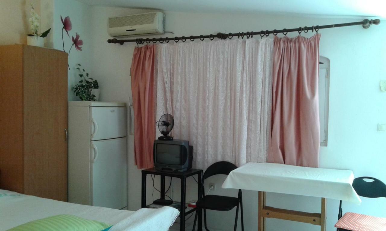 Apartmani Marija Starigrad Paklenica Exterior foto
